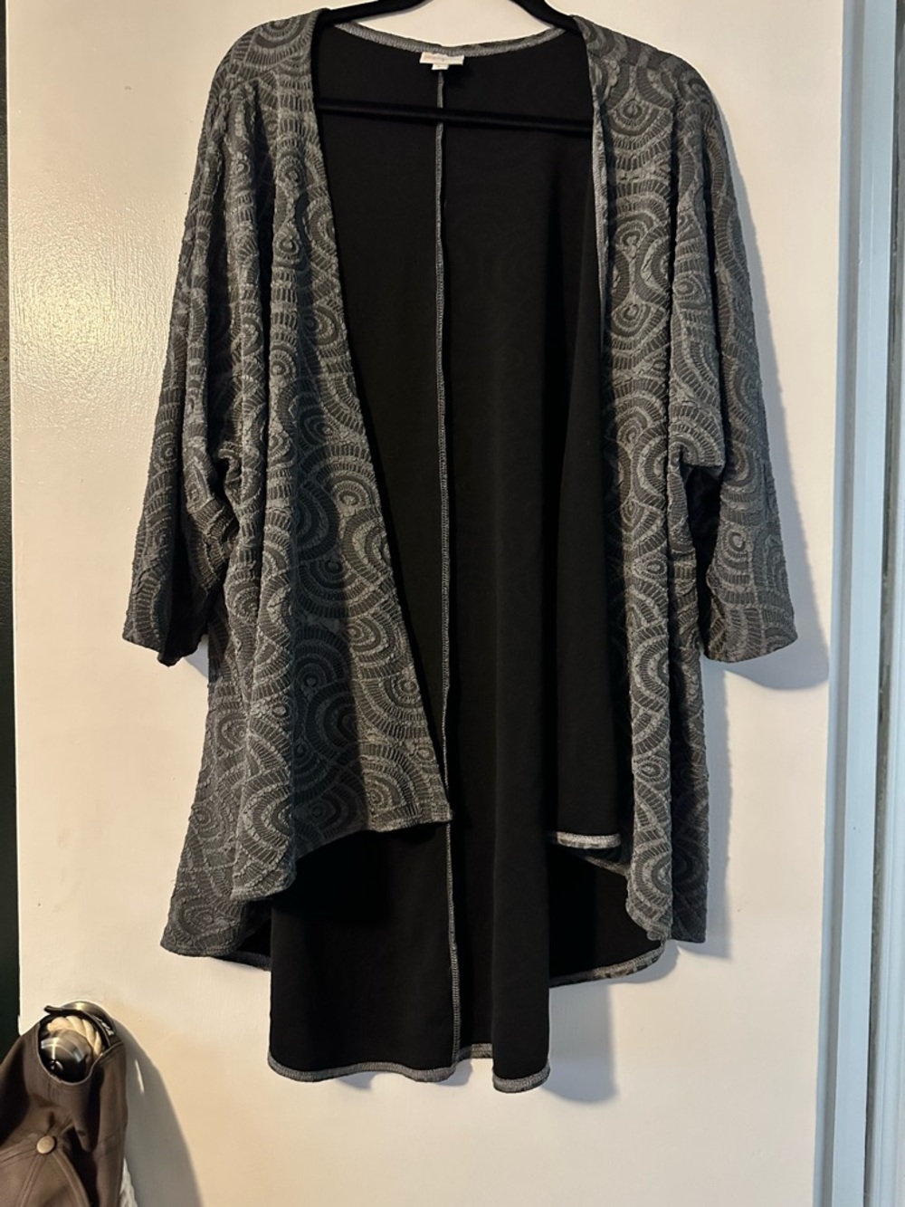 LuLaRoe Gray Patterned Open-Front Cardigan